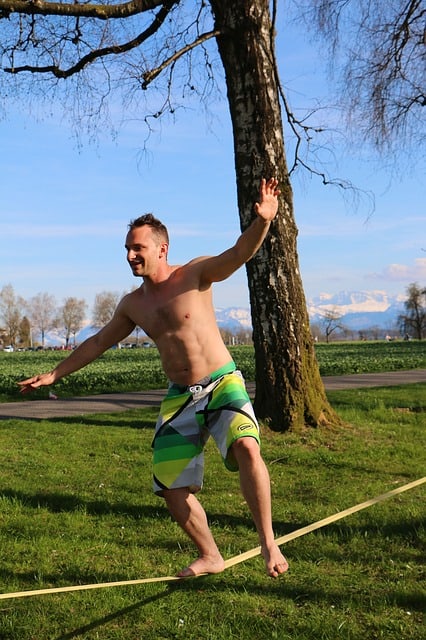 Slacklining Tips for Both Kids and Beginners